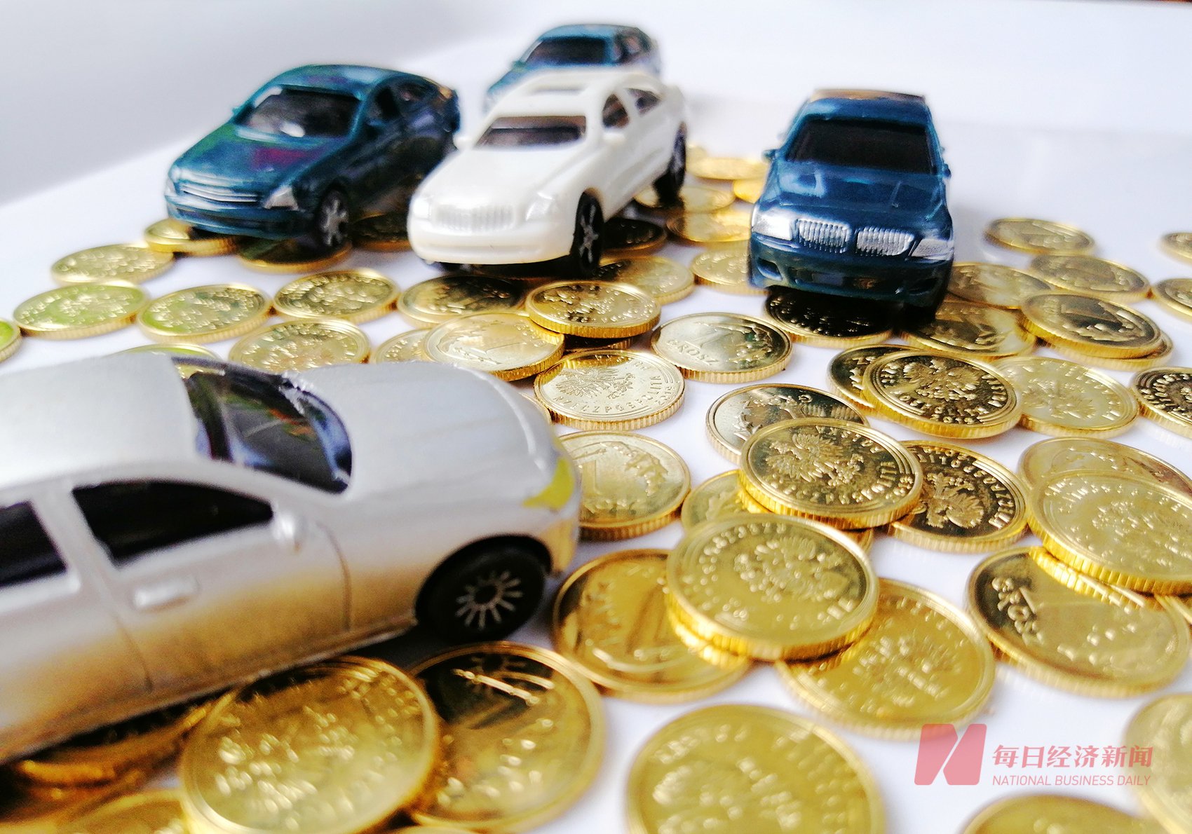 实探车市“金九银十”:车企忙推新车,销售加班到半夜,经销商有望摆脱亏损?