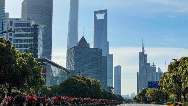 上海二手房10月成交量已突破2万套,豪宅新盘再现日光