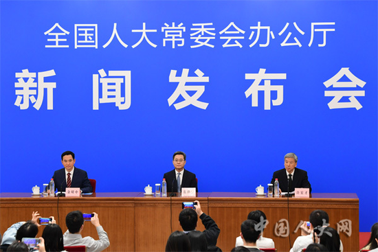 化债“组合拳”!权威解读来了