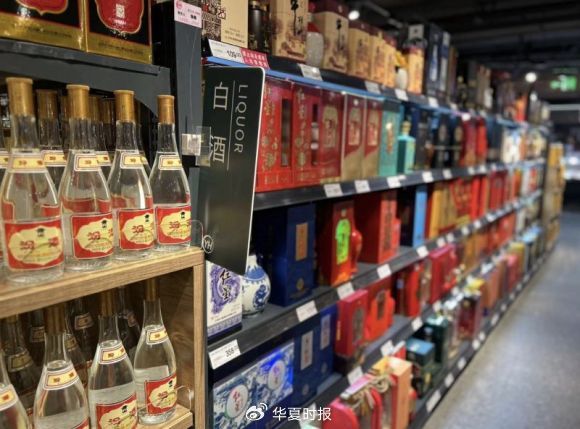 白酒业,攻守与调整并行