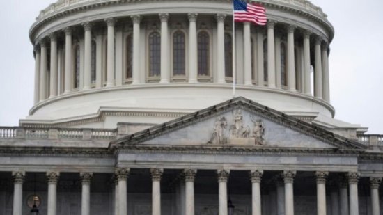 外盘头条:美国汽车关税逼近 台积电考虑控股英特尔的美国芯片厂 Meta计划大举投资AI驱动的人形机器人