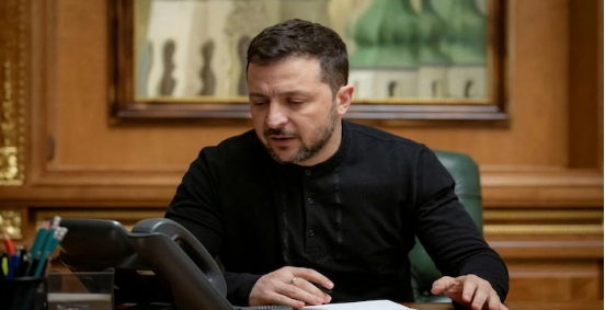 泽连斯基:特朗普给了我他的私人电话号码,让我随时联系