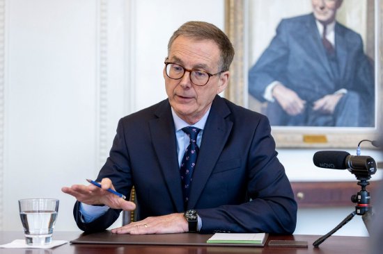 加拿大央行行长:不应质疑2%通胀目标 美国关税将冲击加拿大经济