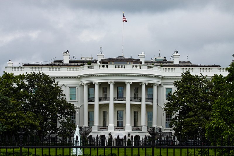 德国《经济周刊》:美国关税政策可能引发新的欧债危机