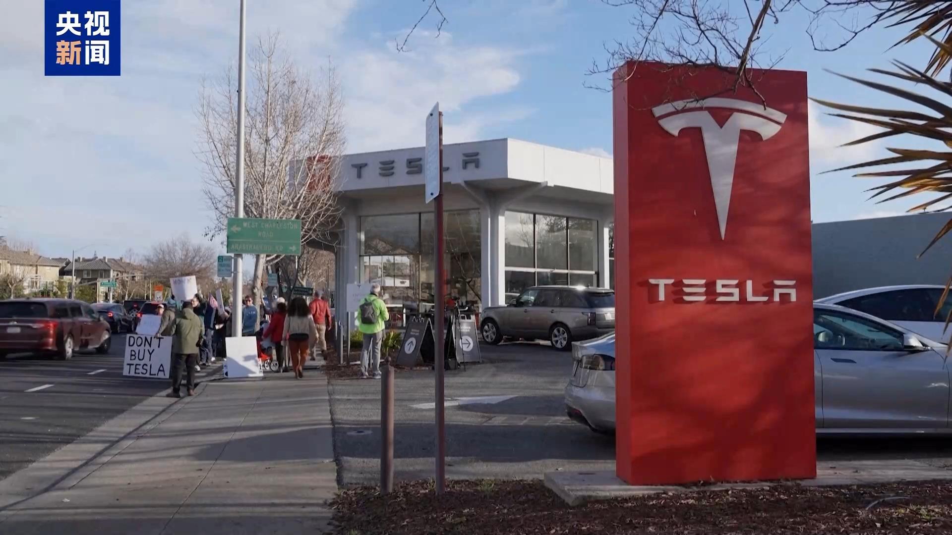 涉嫌焚烧多辆特斯拉汽车 美国一男子被捕 面临多项重罪指控