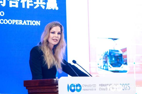 国际论坛顺利召开,共议全球汽车电动化合作、转型之策|百人会论坛2025