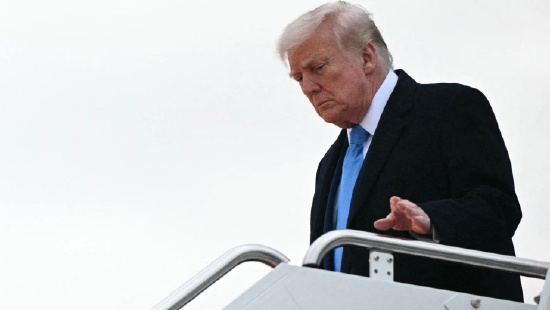 白宫否认特朗普考虑暂停关税90天的报道:“假新闻”