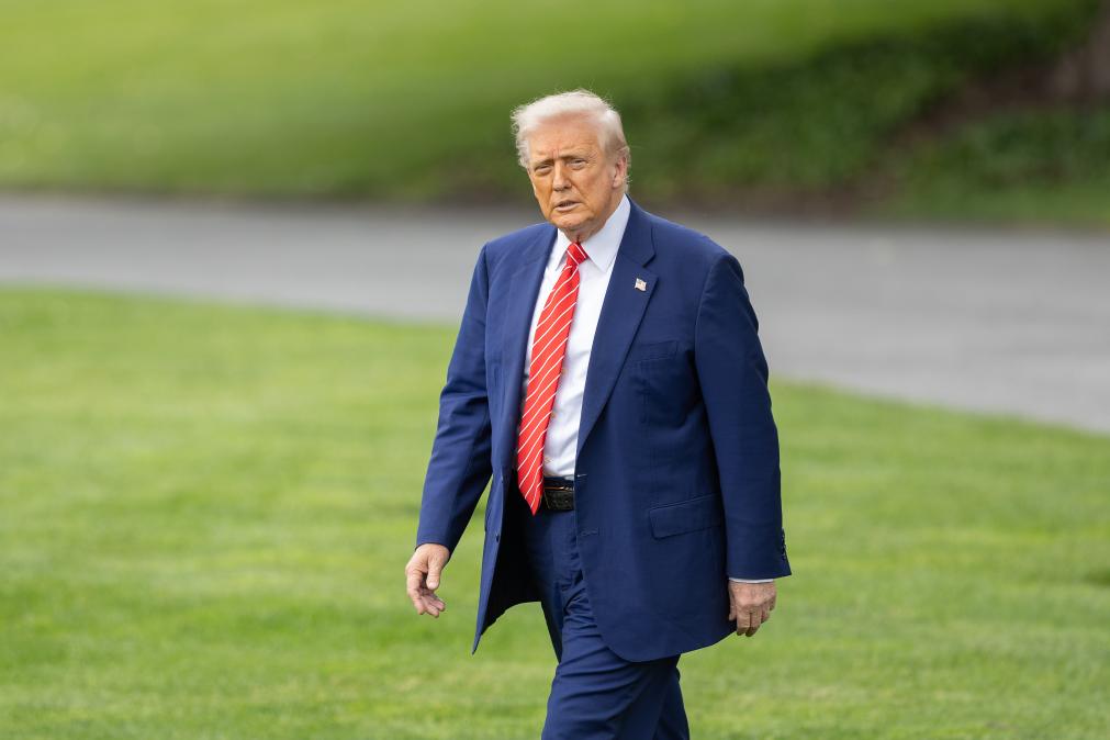 刚走一天就遭白宫“背刺” 马斯克:很失望