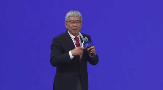 直击WAIC | 中国工程院院士郑南宁:AI正在展现出自我改进的潜力