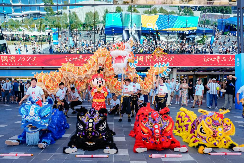 上半年营收164.54亿元!泸州老窖稳健应对周期,高股息与数字化转型成焦点