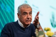特朗普政策不确定性冲击之下 亿万富豪Marc Lasry直言经济无法幸免 特朗普政策不确定性冲击之下 亿万富豪Marc Lasry直言经济无法幸免