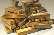 黄金价首饰的价值受哪些因素影响?这些因素如何影响黄金市场的整体趋势? 黄金价首饰的价值受哪些因素影响?这些因素如何影响黄金市场的整体趋势?