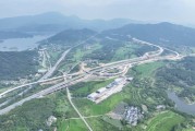 绿地大基建成员企业河南公路工程局承建的5条高速建成通车，年内通车里程占河南全省40%
